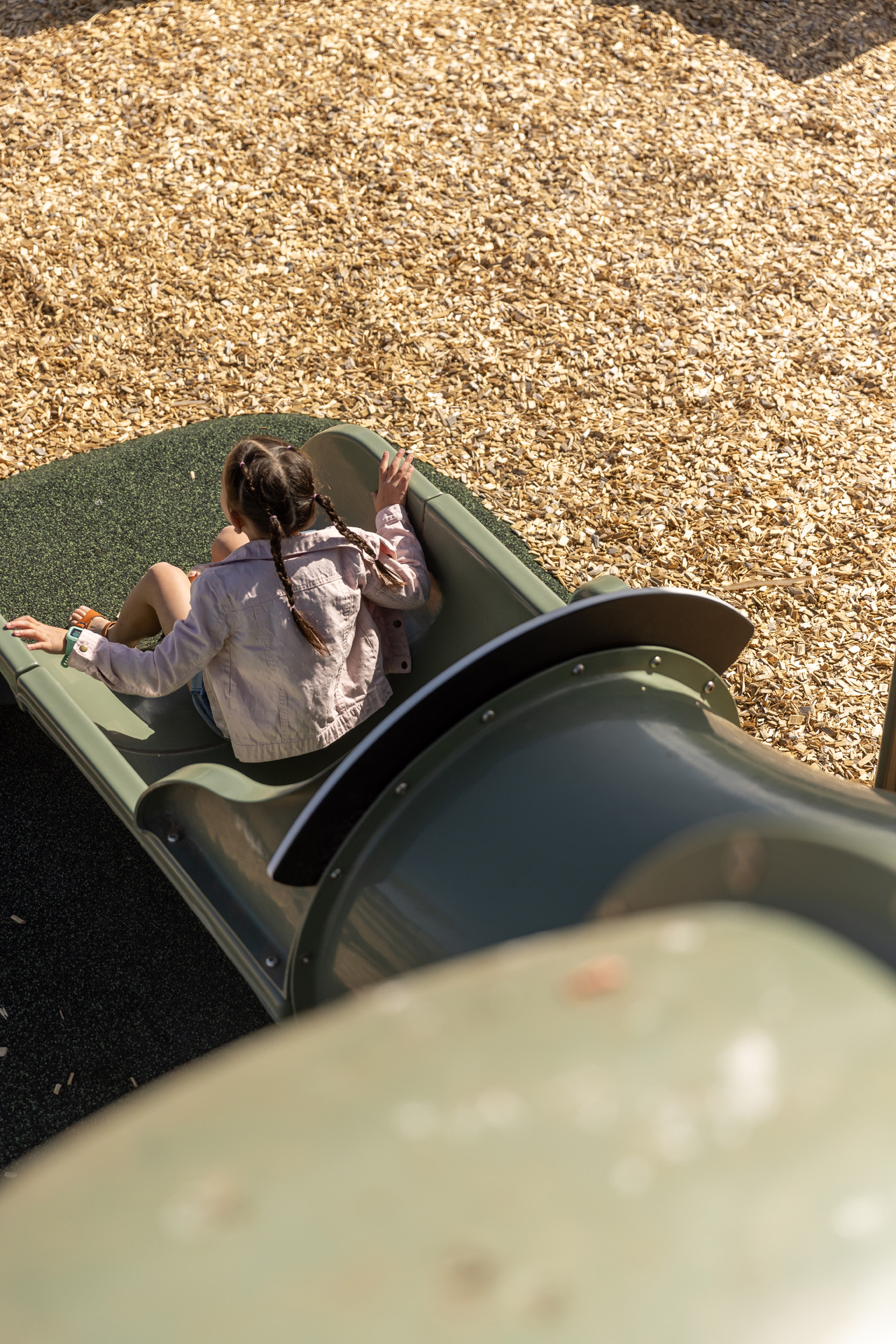 231102_RedstoneVillawood_Townsquare_1577